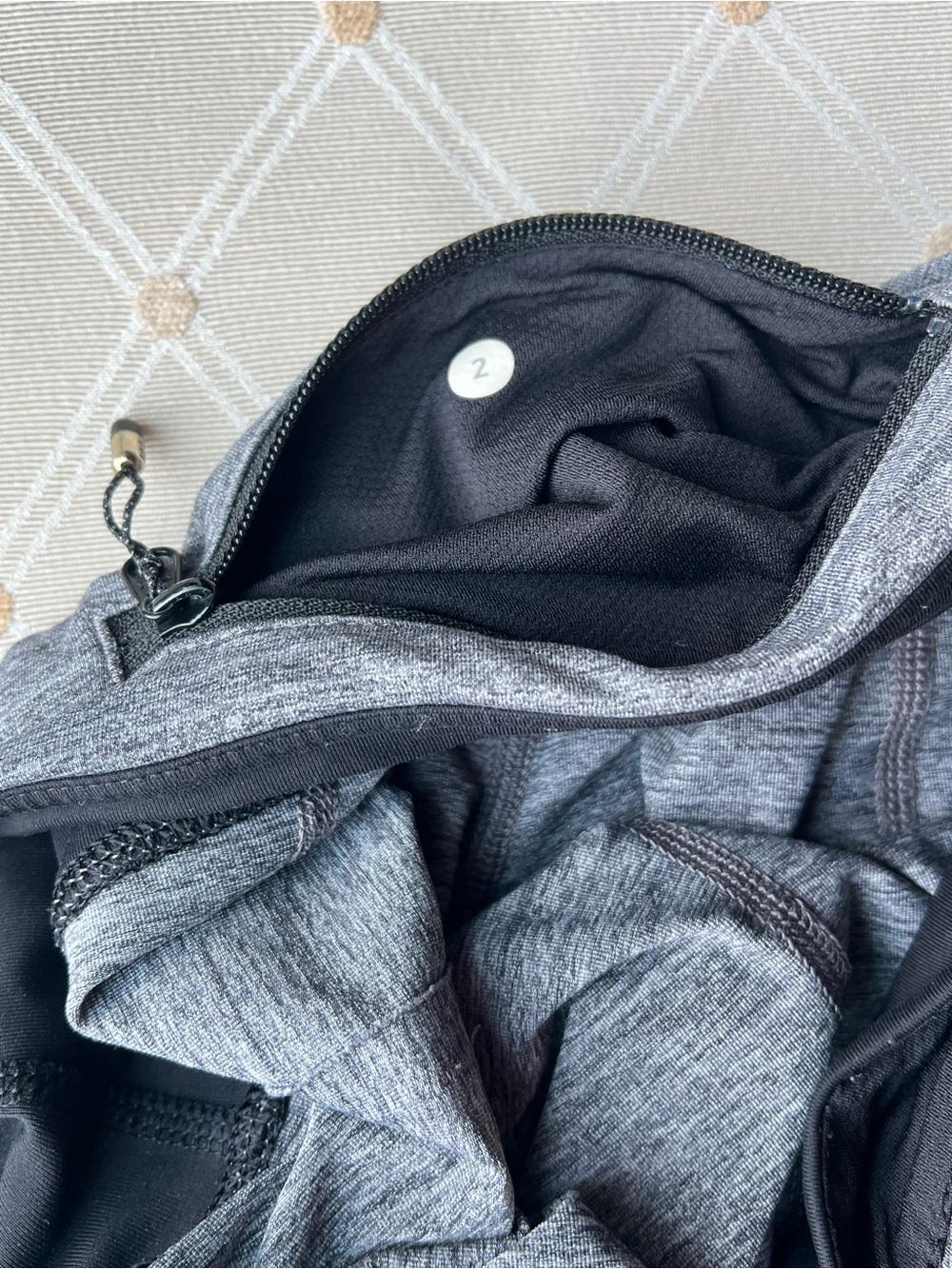 Lululemon Speed Up Crop Leggings 2 Grey Space Dye Black Pockets Size 2 - Picture 3 of 4